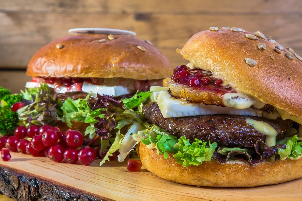 Saftige Burger aus der Gutsküche